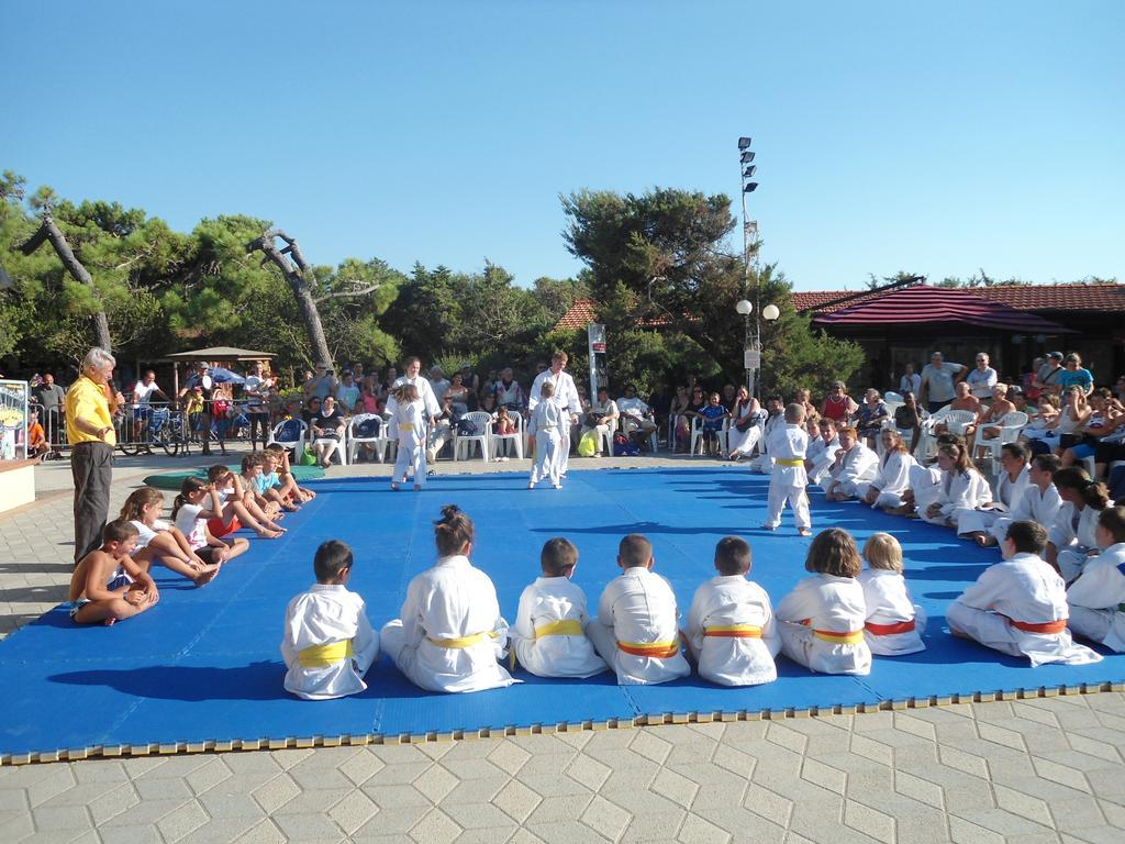 Le Esperidi Camping Ecoresort Marina Di Bibbona Ngoại thất bức ảnh
