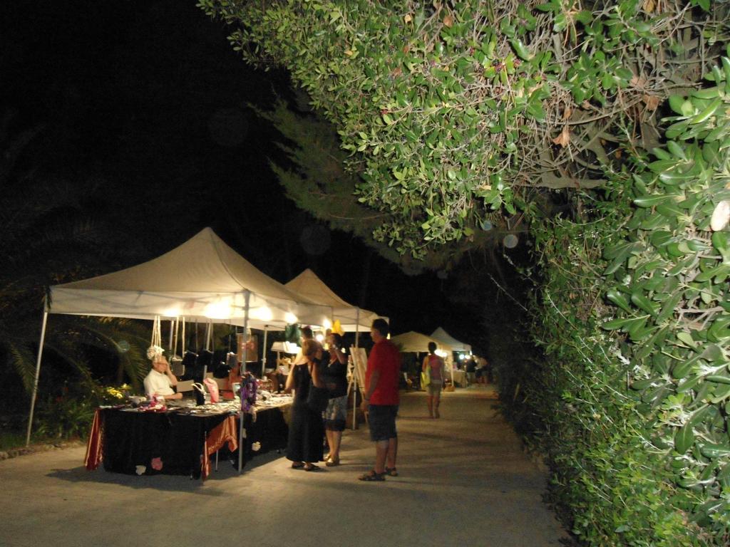Le Esperidi Camping Ecoresort Marina Di Bibbona Ngoại thất bức ảnh
