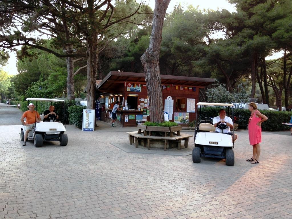 Le Esperidi Camping Ecoresort Marina Di Bibbona Ngoại thất bức ảnh
