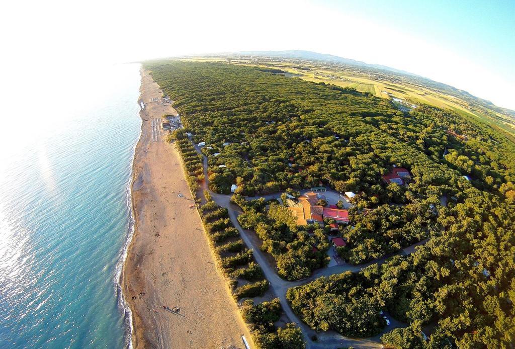 Le Esperidi Camping Ecoresort Marina Di Bibbona Ngoại thất bức ảnh