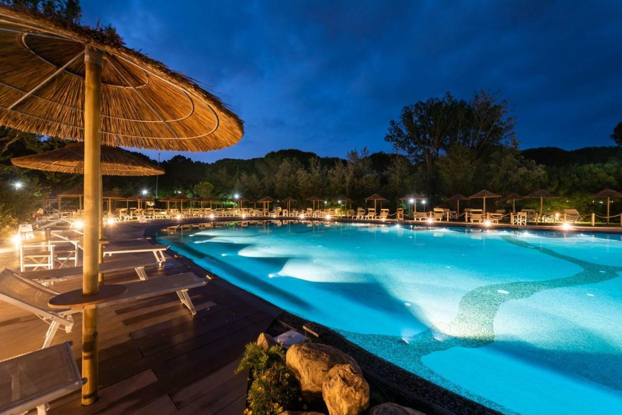 Le Esperidi Camping Ecoresort Marina Di Bibbona Ngoại thất bức ảnh